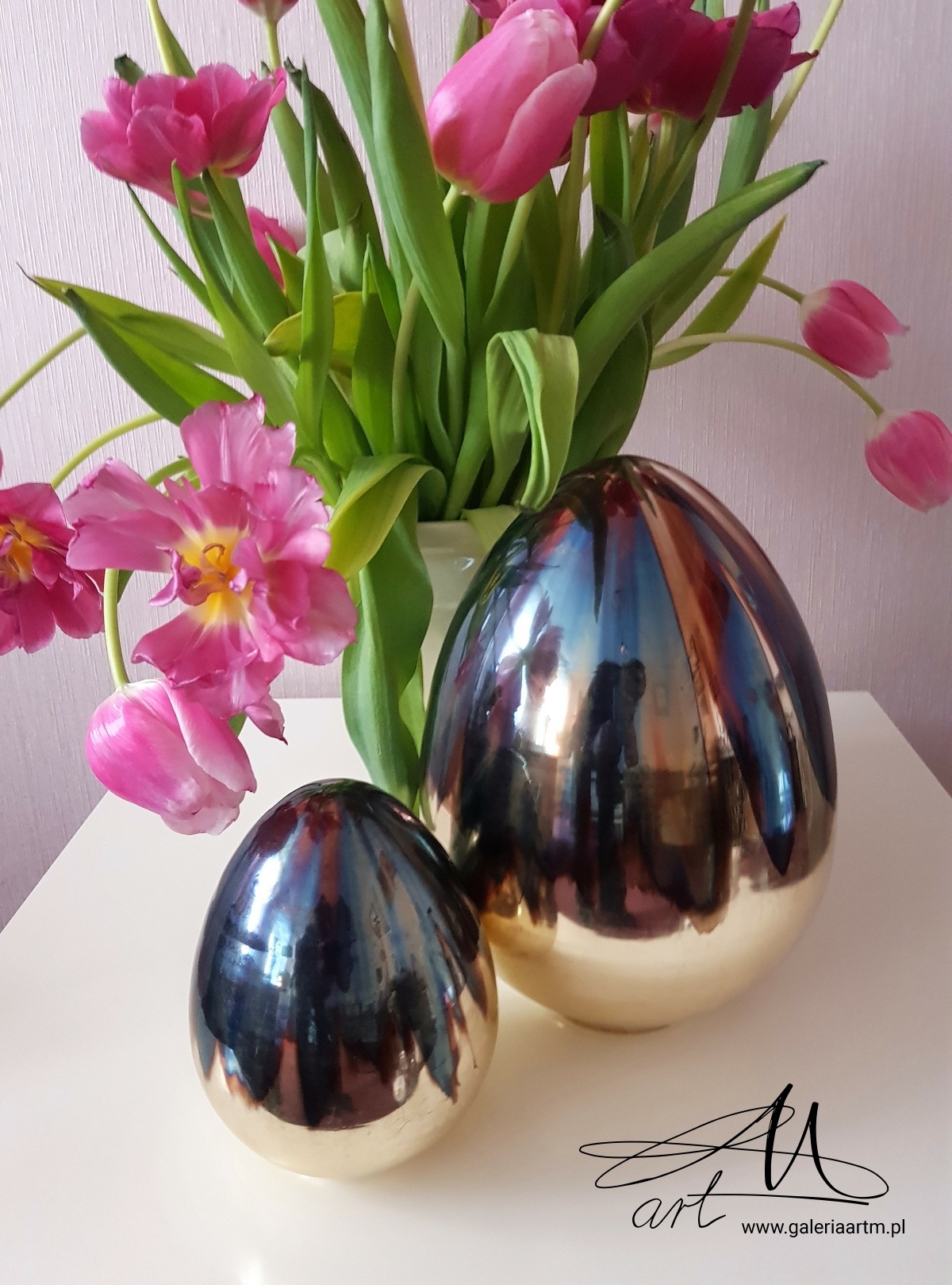 Świąteczne dekoracje na stół jajka wielkanocne