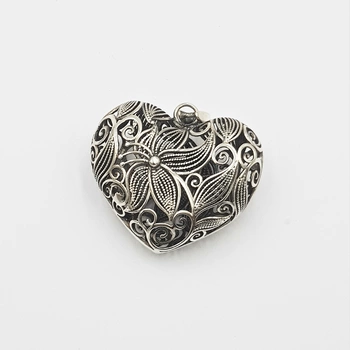 Wisior srebrny ażurowe serce oksydowane srebro.jpg