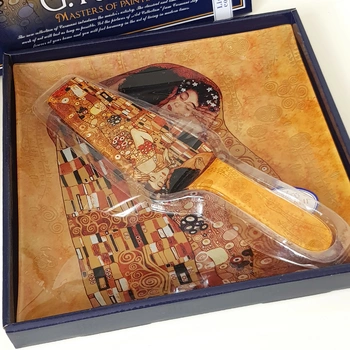 Talerz do ciasta z łopatką G. Klimt Pocałunek opakowanie prezentowe.jpg
